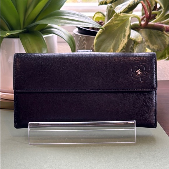CHANEL Handbags - Chanel Black Leather Wallet